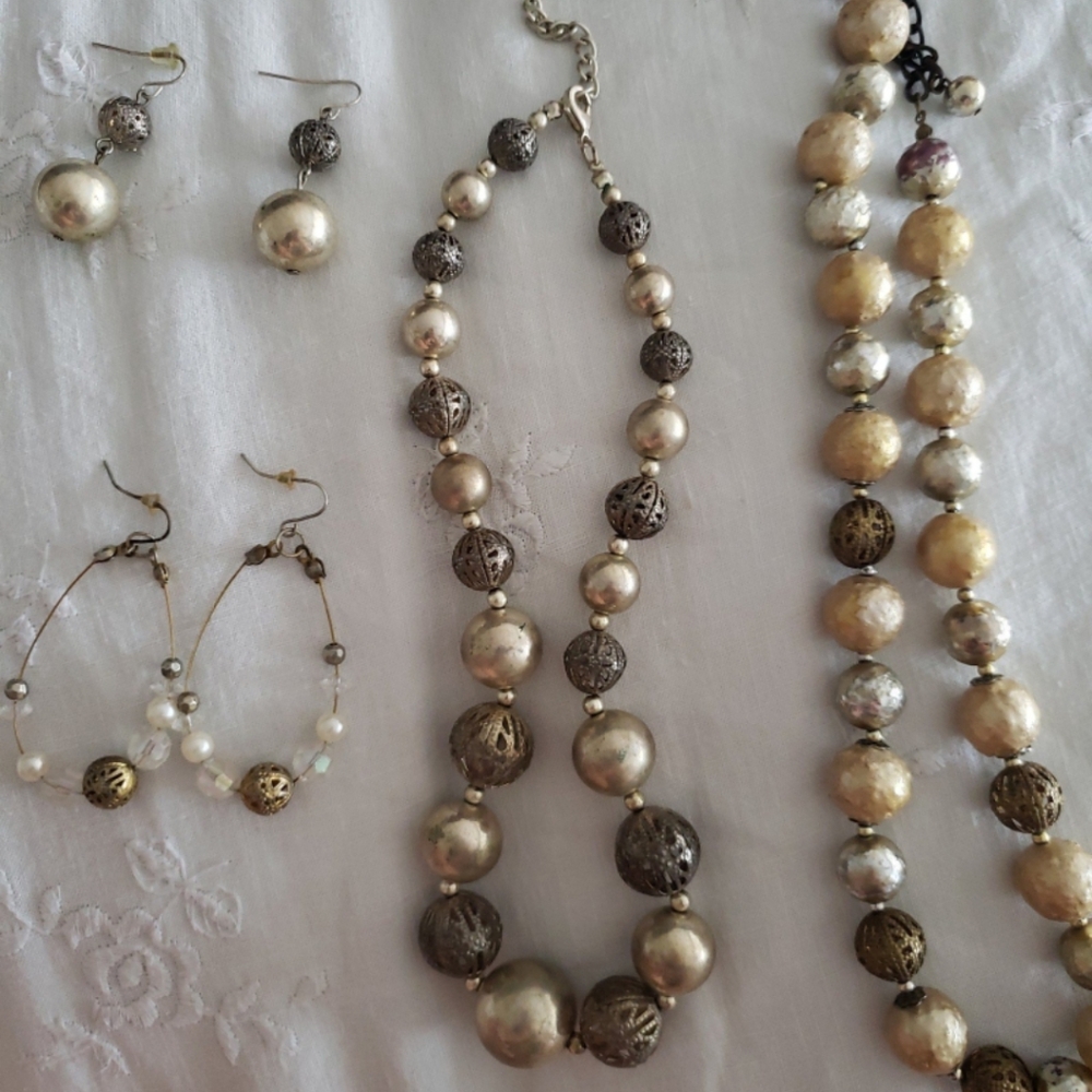 💕💕💕 5 for $20 Bundle of two necklaces and two earrings gold brown earth tones